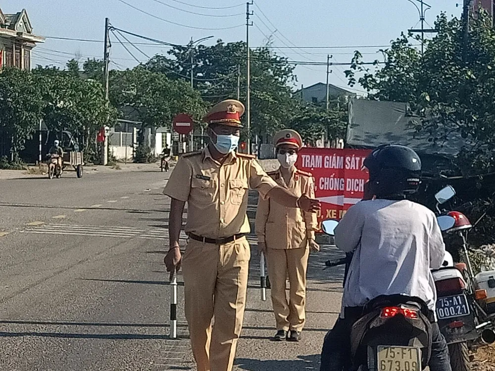 Vì sao Huế vẫn cách ly 21 ngày đối với công dân đến từ vùng dịch Đà Nẵng? ảnh 1
