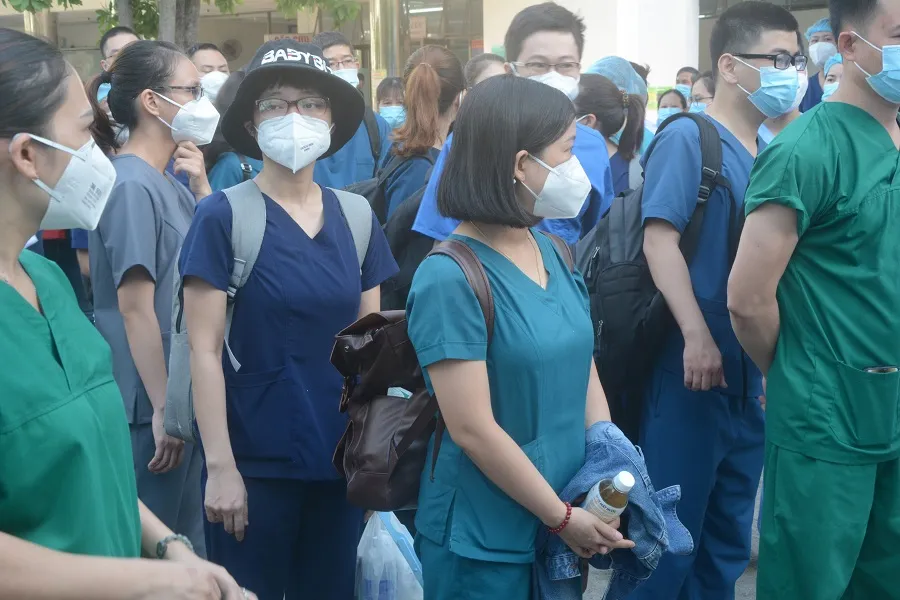 Đoàn y, bác sĩ của Thừa Thiên - Huế và Đà Nẵng xuất quân vào TPHCM chống dịch ảnh 12