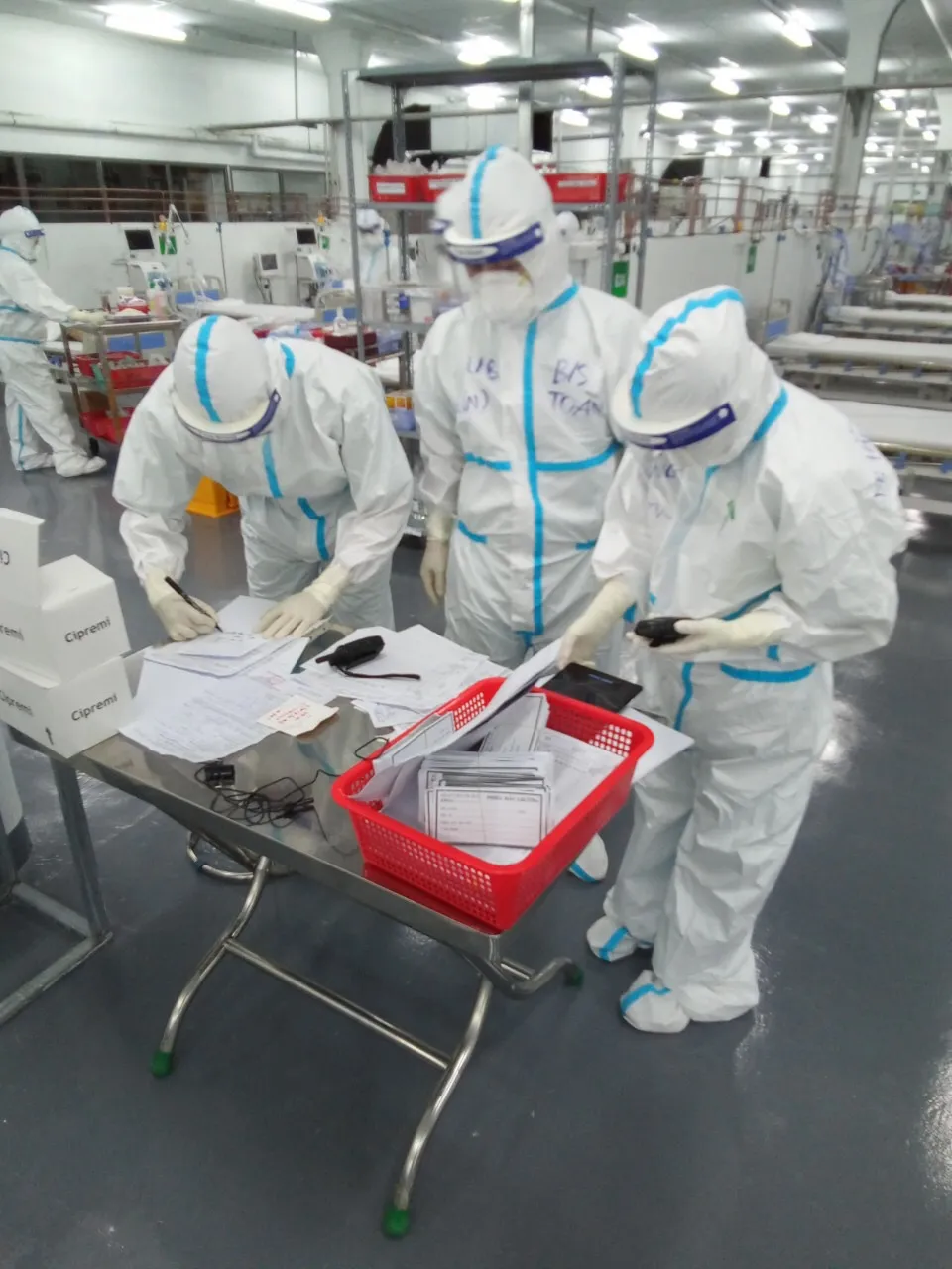 Trung tâm Hồi sức Covid-19 Trung ương Huế tại TPHCM đi vào hoạt động từ ngày 24-8 ảnh 6