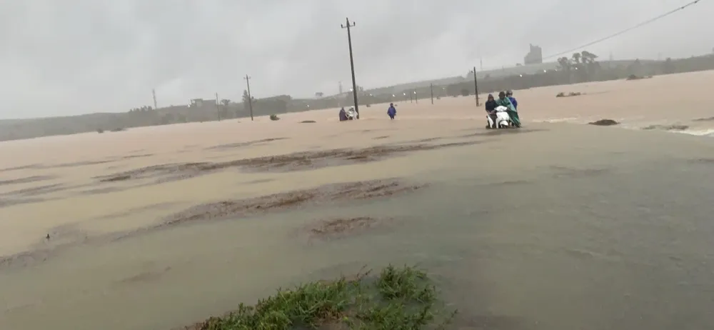 Thủy điện lớn nhất Thừa Thiên – Huế vận hành điều tiết xả nước đến 2.000m3/s ảnh 5