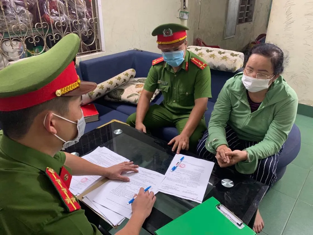 Nghi phạm trộm vàng và tiền rồi dẫn nạn nhân đi trình báo công an ảnh 2