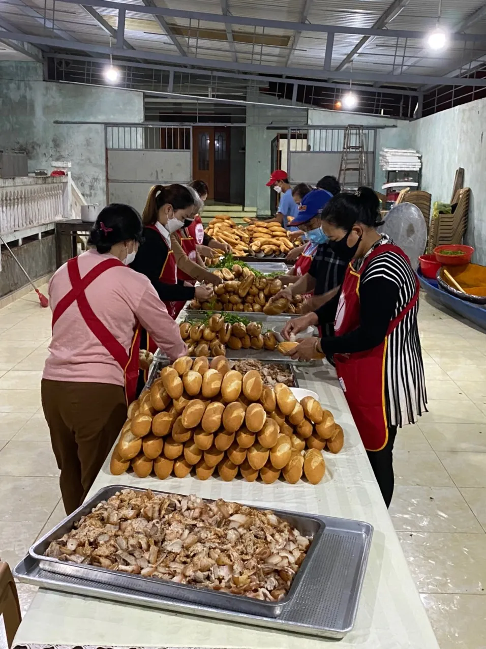 Giáng sinh yêu thương giữa đại dịch Covid-19 ảnh 15