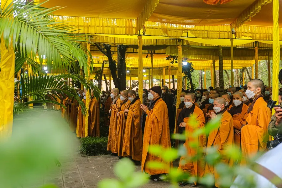 Lễ nhập kim quan, thọ tâm tang Thiền sư Thích Nhất Hạnh ảnh 1