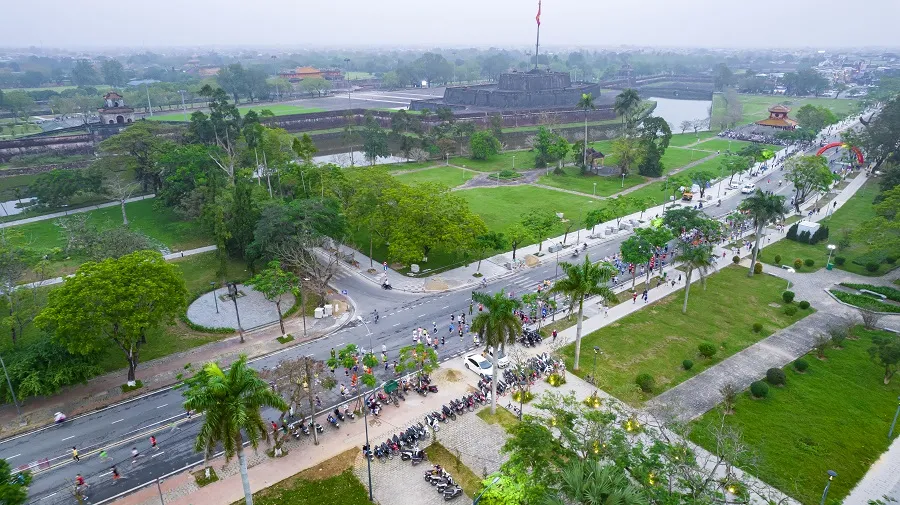 Hơn 4.000 người cùng chạy vì một Huế xanh ảnh 8