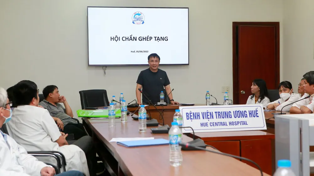Ca hiến tạng đầu tiên tại miền Trung – Tây Nguyên: Cứu sống cùng lúc 2 bệnh nhân suy thận ảnh 1