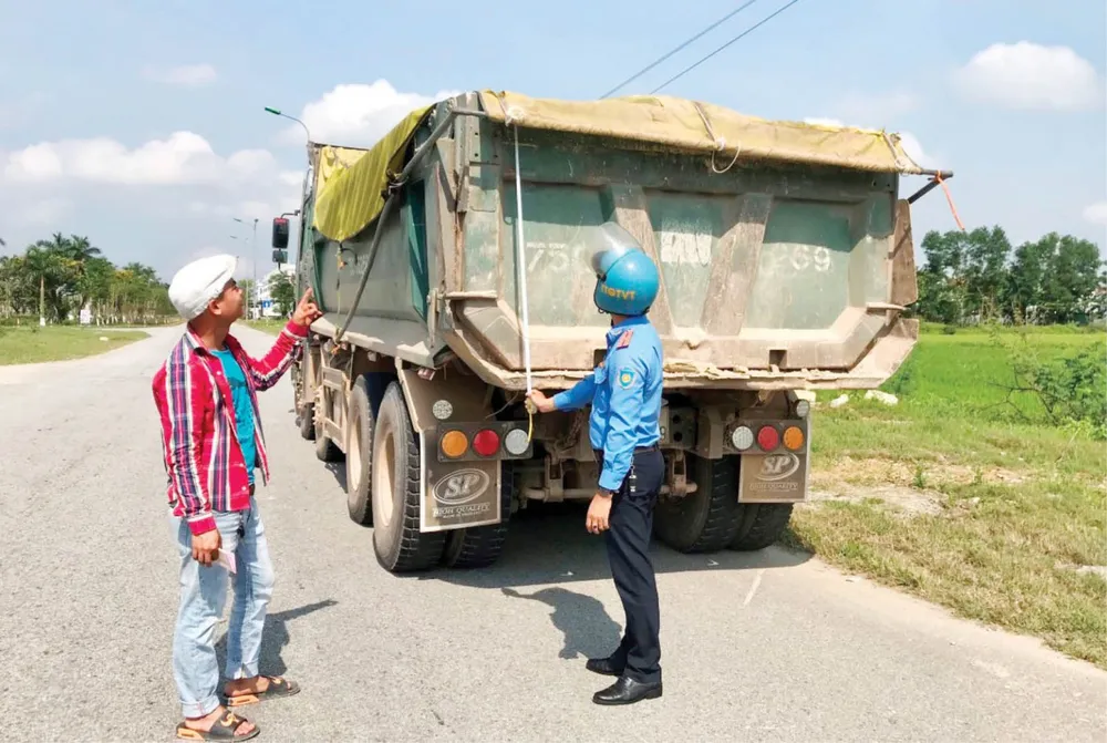 Thừa Thiên - Huế: Quyết liệt hơn trong bảo đảm trật tự an toàn giao thông ảnh 2