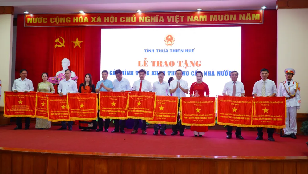Truy tặng danh hiệu Bà mẹ Việt Nam anh hùng cho mẹ liệt sĩ ảnh 3