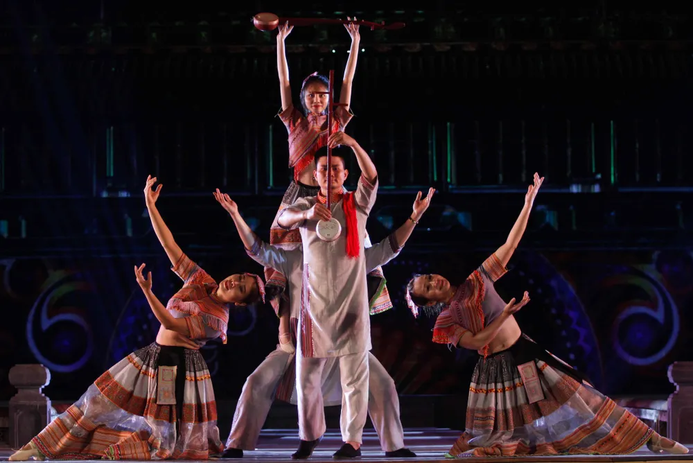 Phát triển văn hóa, con người Huế theo tinh thần Nghị quyết 54 ảnh 4