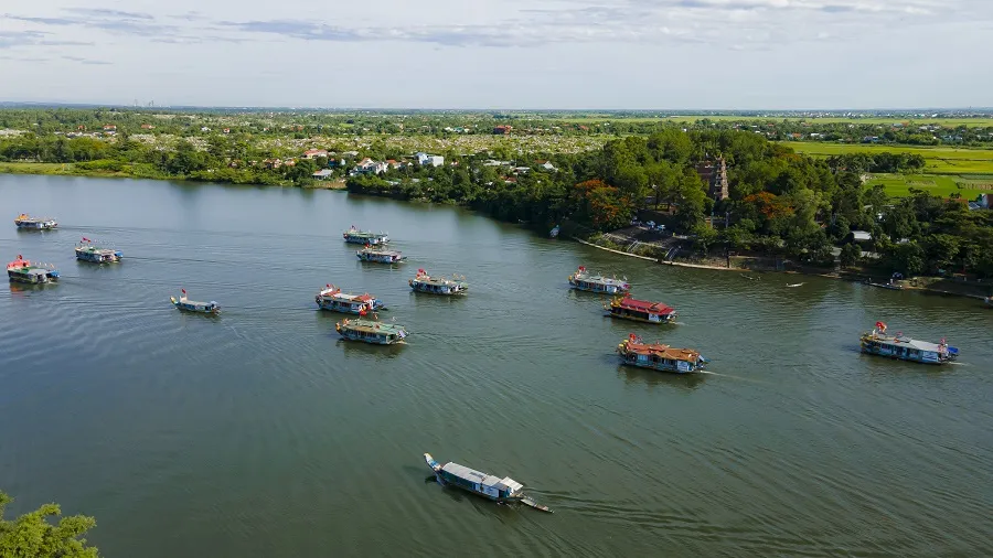 Khai mạc lễ hội điện Hòn Chén ảnh 6