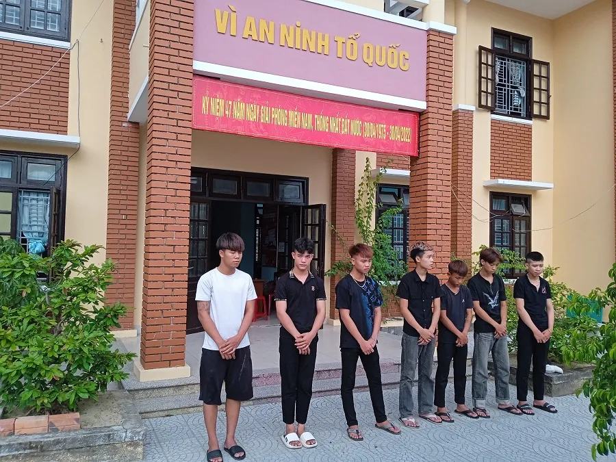 Khởi tố nhóm đối tượng gây vụ hỗn chiến kinh hoàng tại Huế ảnh 1