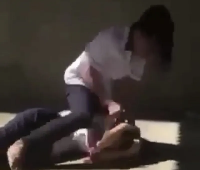 Xử nghiêm vụ nữ sinh bị đánh đập dã man sau khi tập nghi thức khai giảng ảnh 2