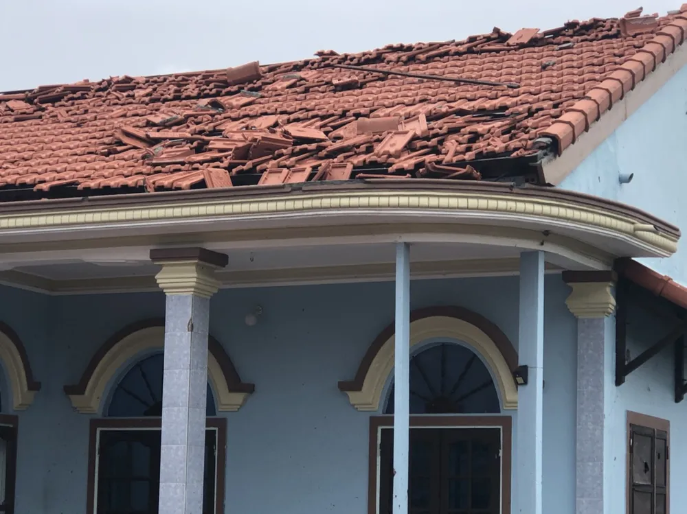 Miền Trung ngổn ngang sau bão số 4 ảnh 4