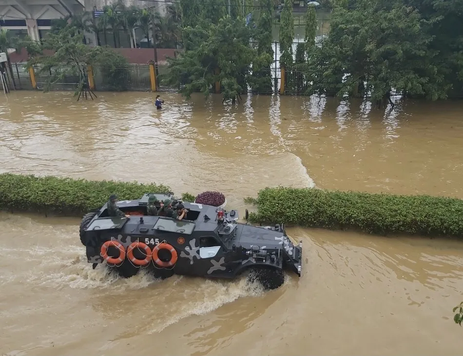 Thủy điện xả lũ, người dân phải di dời khẩn cấp ảnh 7