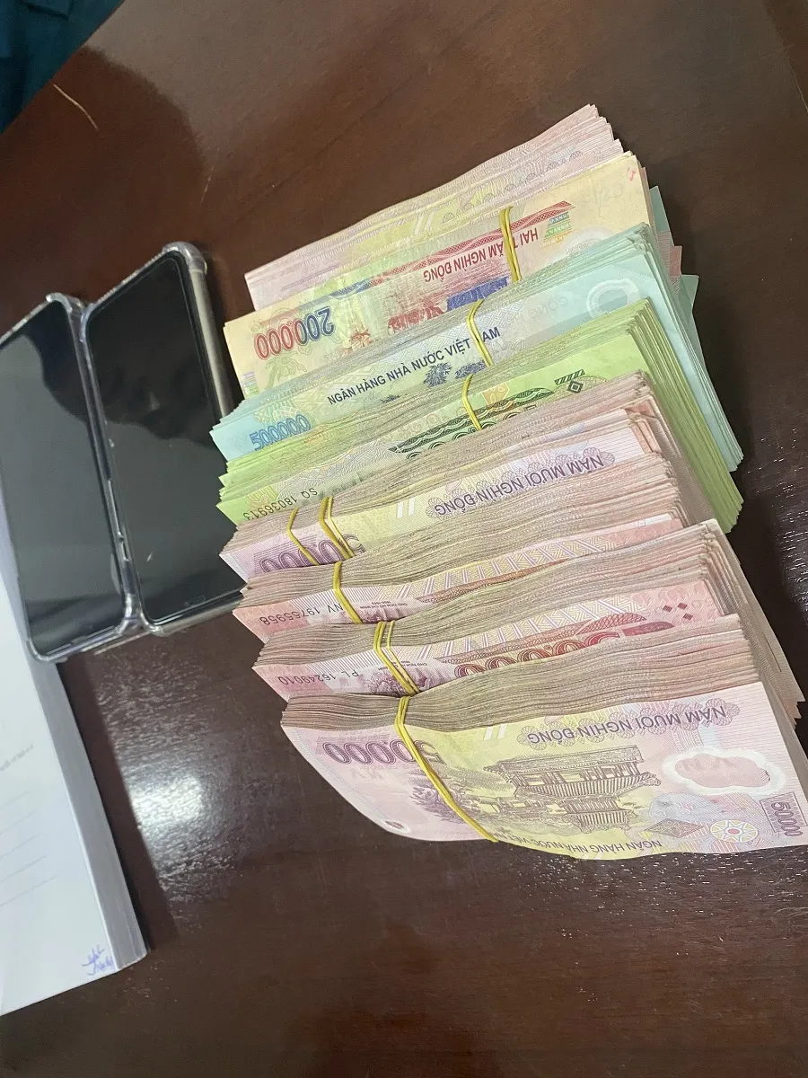 Khởi tố bị can tạo các tài khoản Facebook để lừa đảo 1,3 tỷ đồng ảnh 1