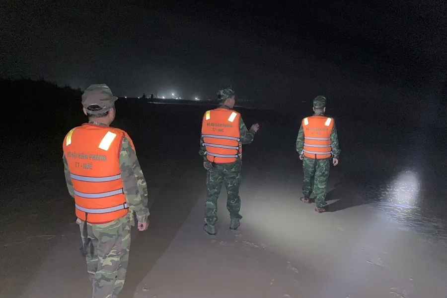Biên phòng Thừa Thiên Huế triển khai lực lượng tìm kiếm Biên phòng Thừa Thiên Huế triển khai lực lượng tìm kiếm