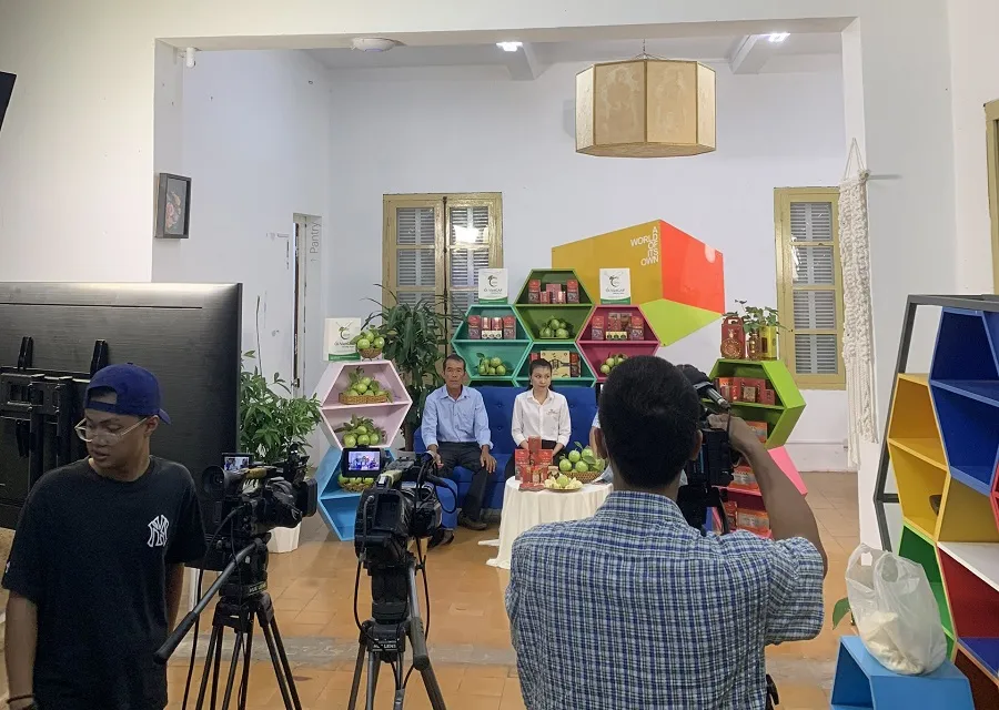 Ổi VietGAP Hương Xuân lên sàn thương mại điện tử