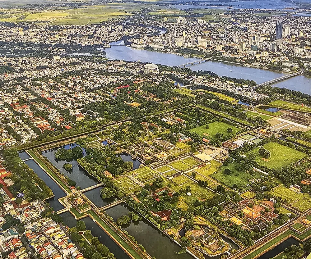 Thành phố Huế nhìn từ trên cao