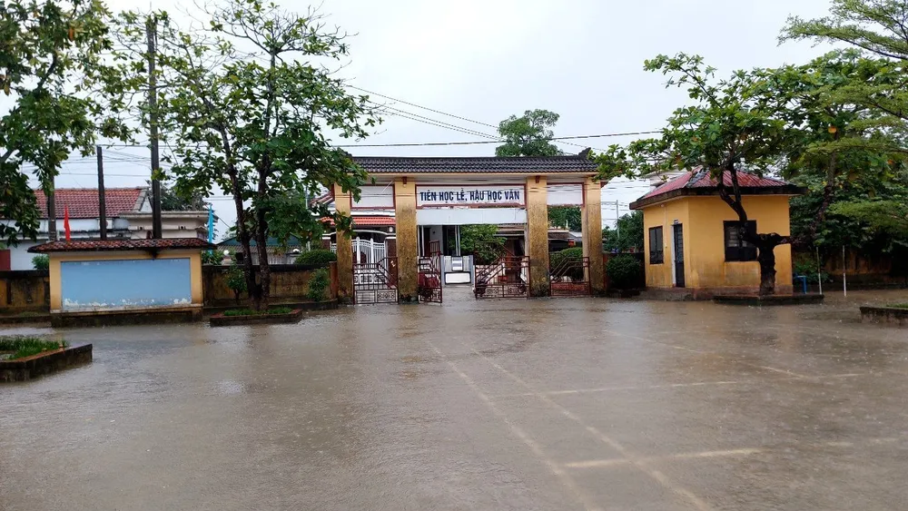 5 trường học tại huyện Hải Lăng, tỉnh Quảng Trị phải cho học sinh nghỉ học tránh mưa lớn