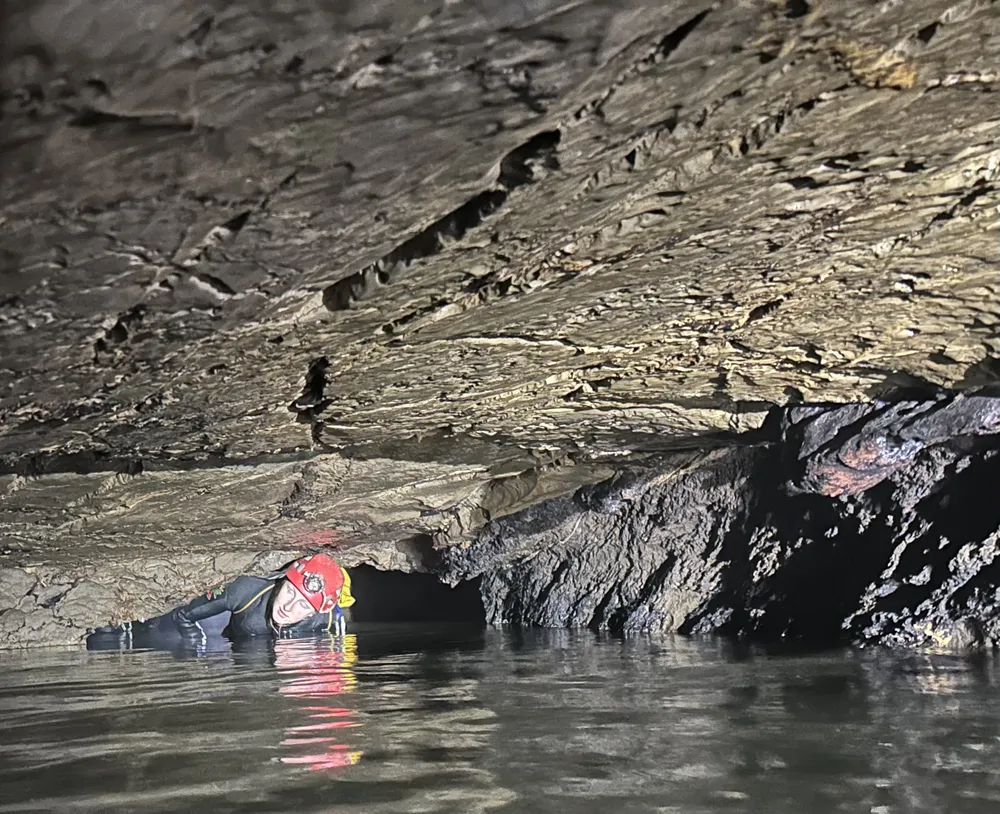 Hang Má Dơm (1).jpeg