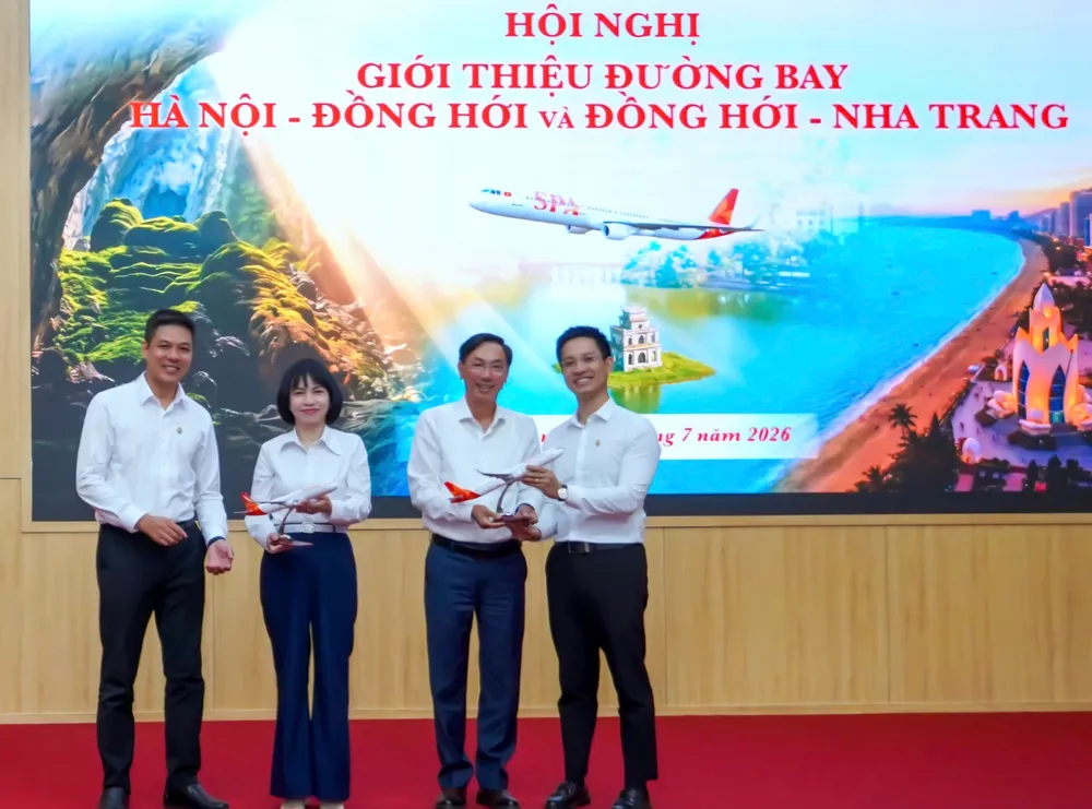 Hội nghị giới thiệu đường bay Đồng Hới – Hà Nội và Đồng Hới – Nha Trang