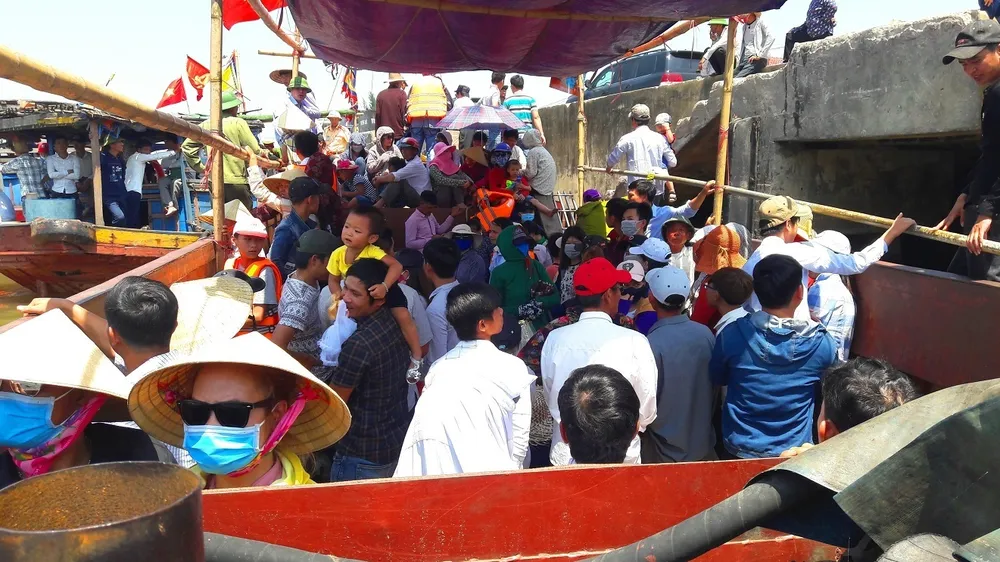 Độc đáo lễ hội đền Lê Khôi ảnh 1