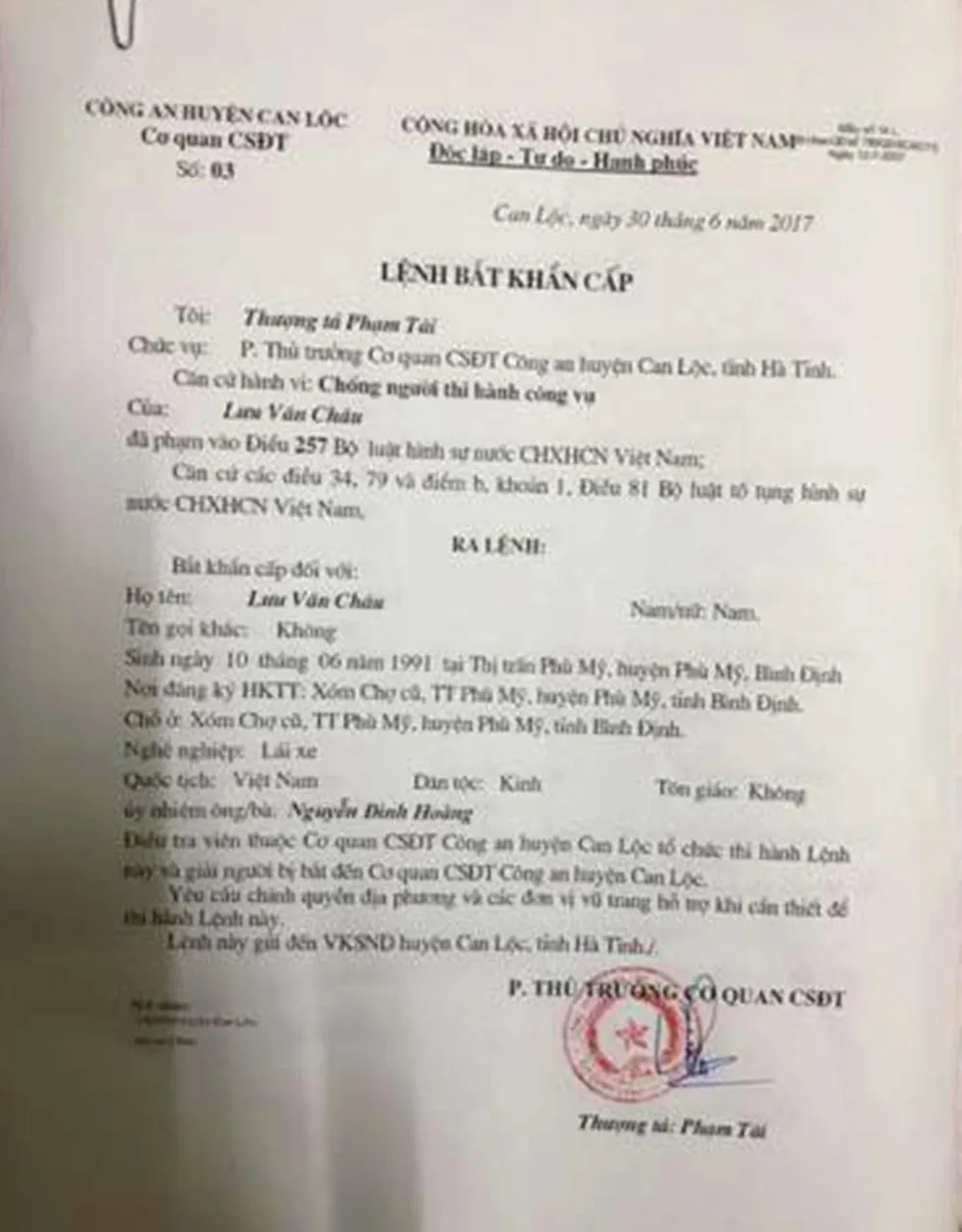 Bắt khẩn cấp tài xế xe container hất văng thượng úy công an xuống đường ảnh 1