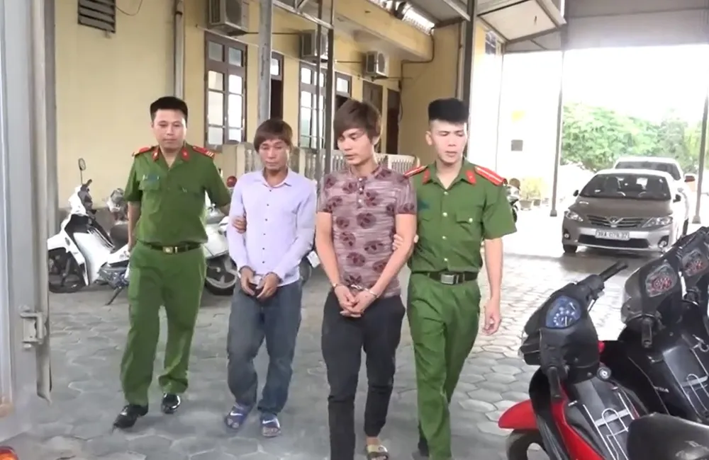 Bắt 2 đối tượng trộm cắp xe máy hàng loạt ảnh 1