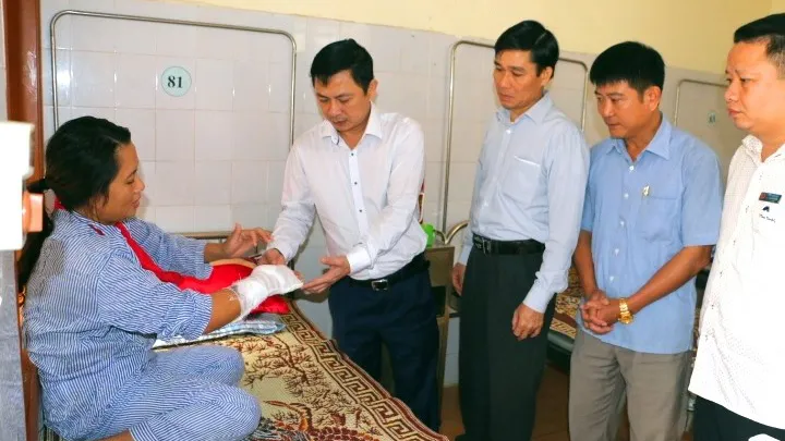 Khởi tố đối tượng chém phó trạm y tế xã trọng thương ảnh 1