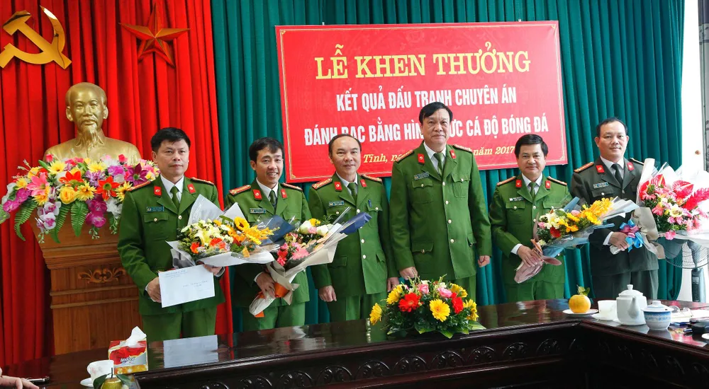 Phá chuyên án đánh bạc gần 15 triệu USD ảnh 1