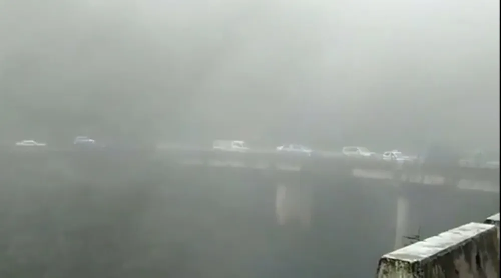 VIDEO: Sạt lở nghiêm trọng trên Quốc lộ 8A ở Hà Tĩnh  ảnh 3