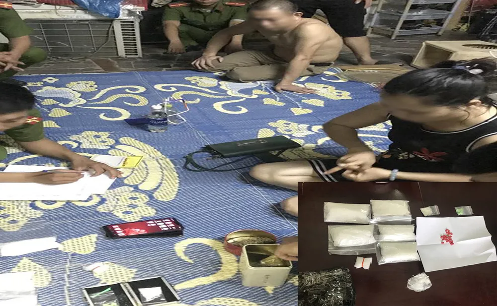 Khám xét, thu giữ tang vật ma túy tại nhà đối tượng