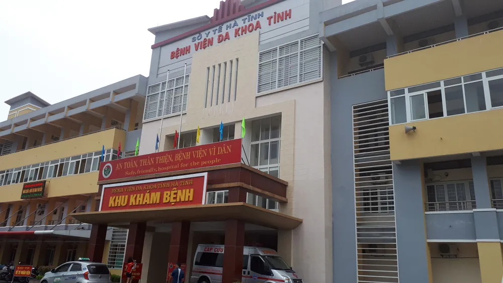 Mẹ con sản phụ tử vong tại bệnh viện ở Hà Tĩnh ảnh 1