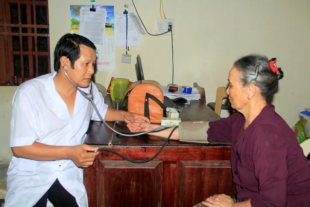 Lốc xoáy làm tốc mái 13 nhà dân ở Hà Tĩnh ảnh 2