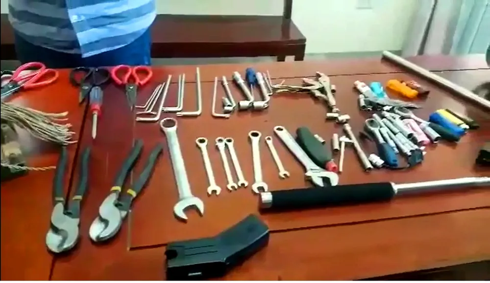 Bắt nhóm đối tượng chuyên trộm hộp đen xe tải, xe container ảnh 1