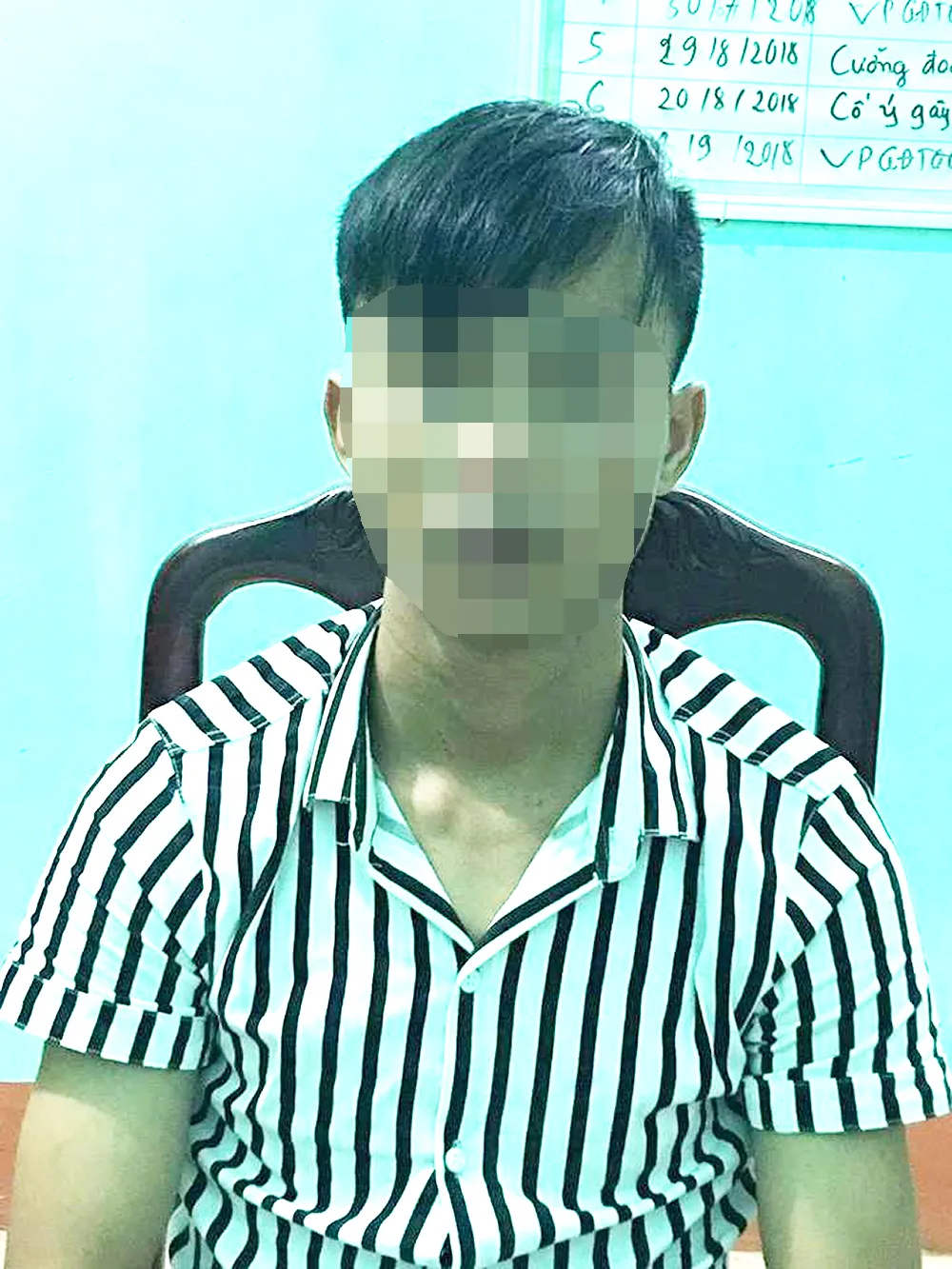 Bắt đối tượng chở cô gái 16 tuổi vào đường vắng để hiếp dâm ảnh 1