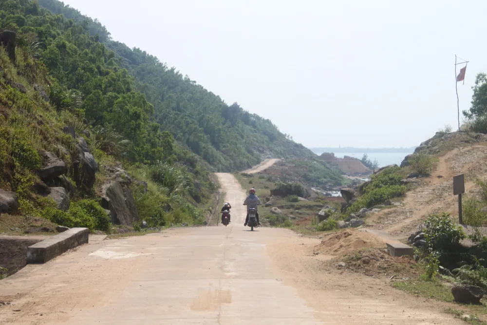 Hà Tĩnh: Xuất hiện 2 lần rung chấn động đất, nhiều người dân bỏ chạy ra khỏi nhà ảnh 1