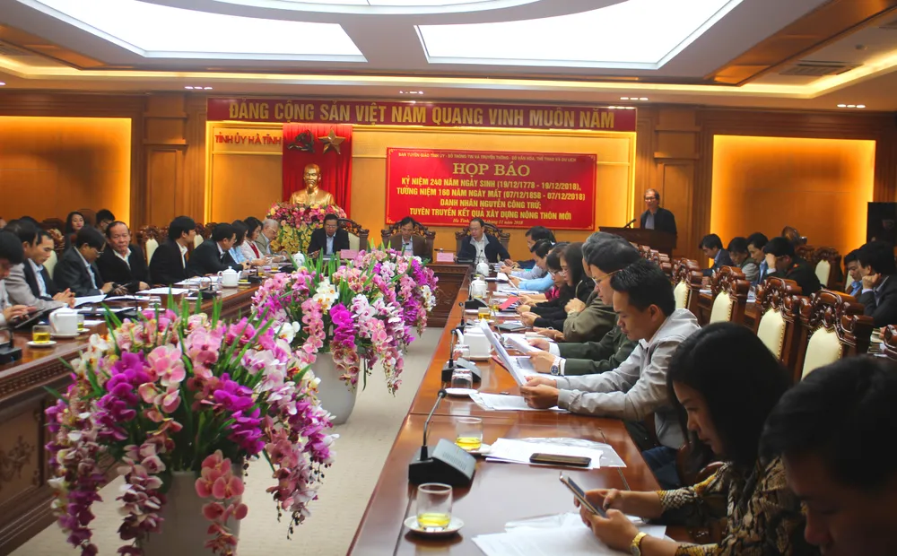 Tổ chức kỷ niệm 240 năm Ngày sinh, tưởng niệm 160 năm Ngày mất Danh nhân văn hóa Nguyễn Công Trứ ảnh 1