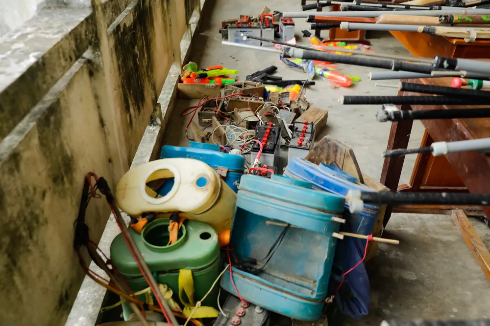 Thu hồi hơn 200 khẩu súng các loại cùng nhiều vũ khí, vật liệu nổ ảnh 3