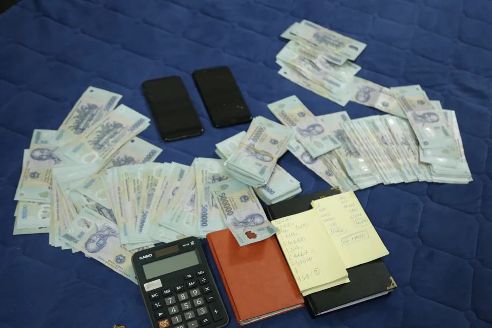 Triệt phá đường dây đánh bạc bằng hình thức ghi lô đề ở Hà Tĩnh ảnh 3