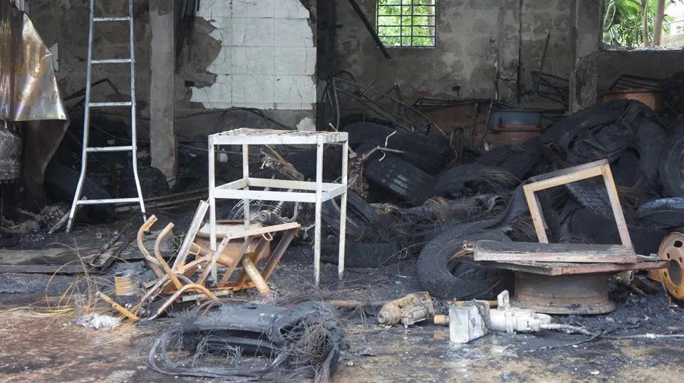 Cháy lớn xưởng làm lốp, nhiều tài sản cùng ô tô bị thiêu rụi ảnh 15