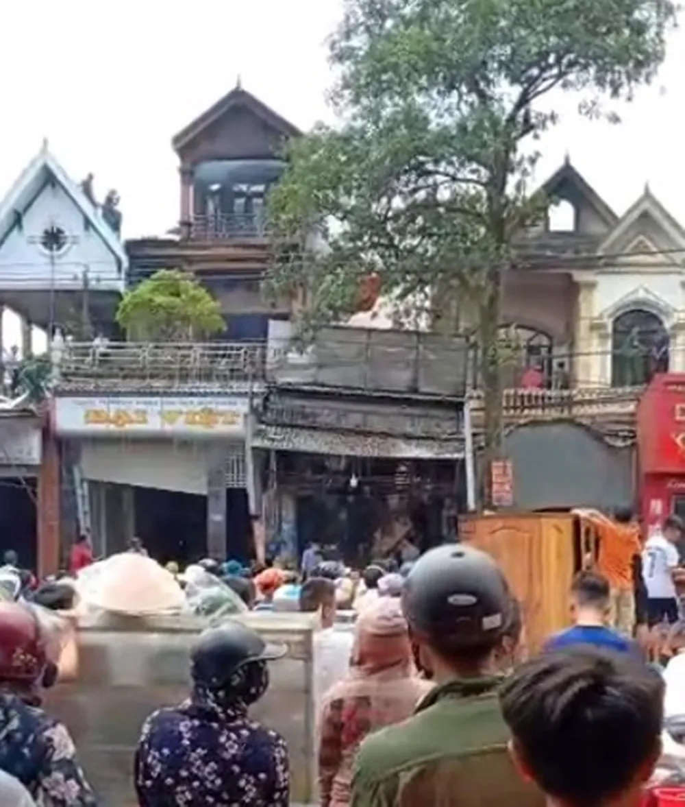 Cháy lớn tại Hà Tĩnh, nhiều nhà dân cùng tài sản bị thiêu rụi   ảnh 14