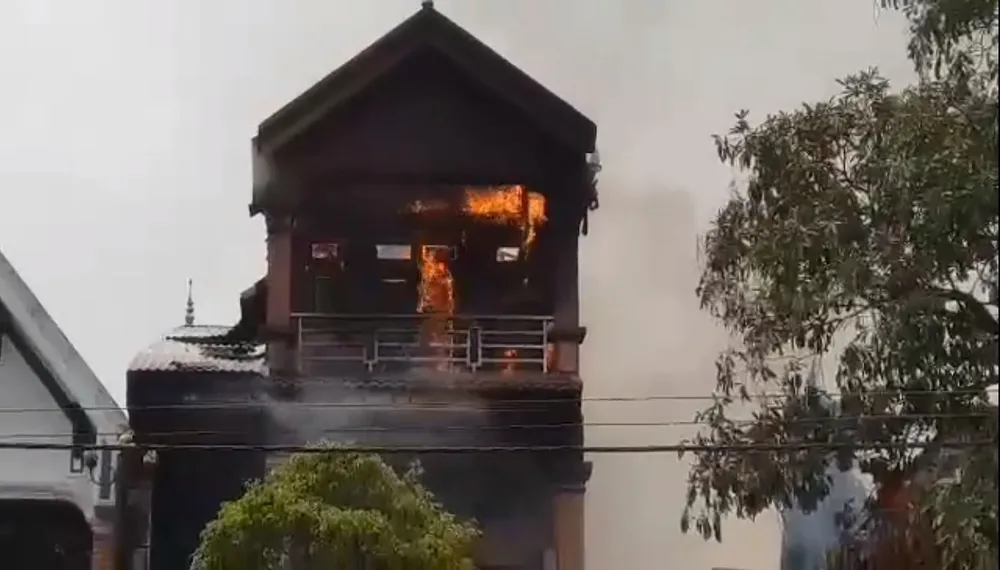 Cháy lớn tại Hà Tĩnh, nhiều nhà dân cùng tài sản bị thiêu rụi   ảnh 3