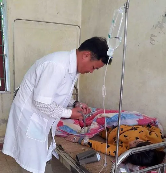 Hàng chục người bị ngộ độc thực phẩm sau khi tham dự đám giỗ  ảnh 2