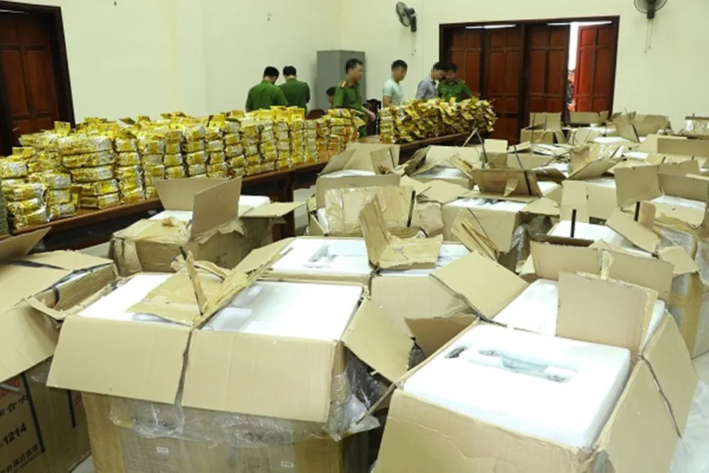 Hà Tĩnh trao thưởng các lực lượng đấu tranh triệt phá vụ ma túy “khủng” ảnh 1