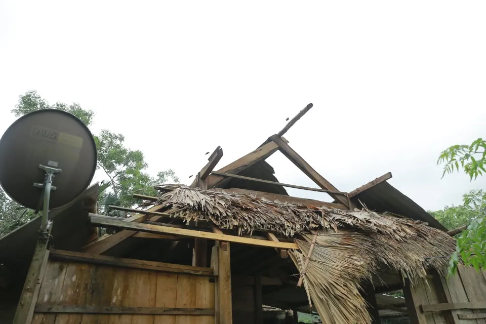 Hà Tĩnh tập trung khắc phục hậu quả lốc xoáy ảnh 13