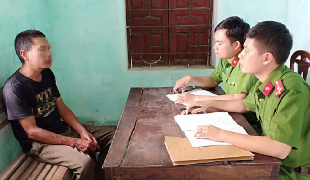 Khám nghiệm hiện trường khu vực khởi phát gây cháy rừng ở Hà Tĩnh ảnh 1