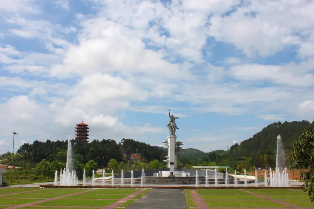 Kỷ niệm ngày 10 nữ anh hùng liệt sĩ Ngã ba Đồng Lộc hy sinh  ảnh 6