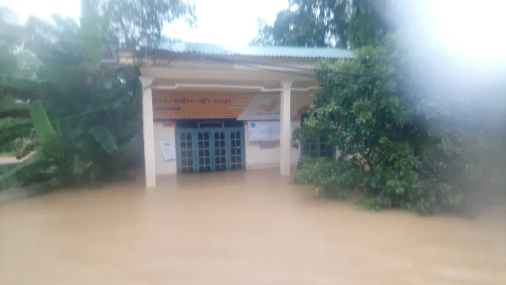 Hà Tĩnh: Nhiều trường học vượt khó khăn khai giảng năm học mới ảnh 6