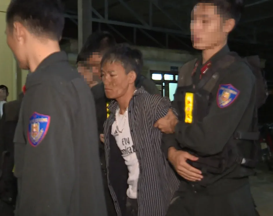 Bắt giữ 2 đối tượng vận chuyển 30 bánh heroin, 6.000 viên ma túy tổng hợp ảnh 8