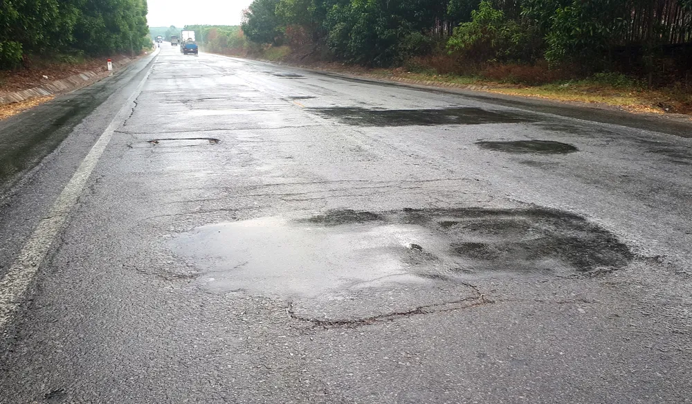 Nguy cơ mất an toàn giao thông trên Quốc lộ 1A tuyến tránh Hà Tĩnh ảnh 6